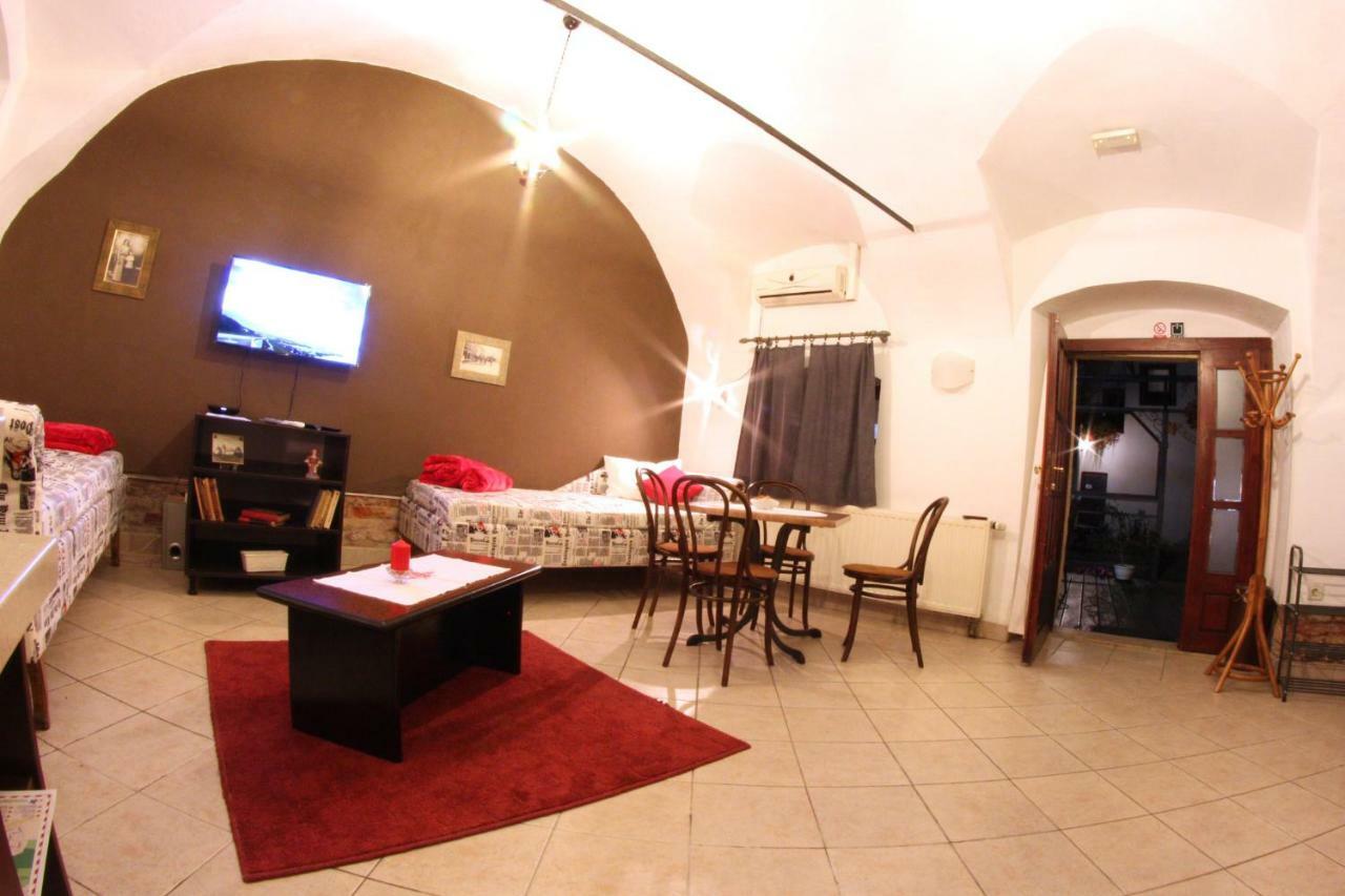 Apartman Korzo วาราชดีน ภายนอก รูปภาพ