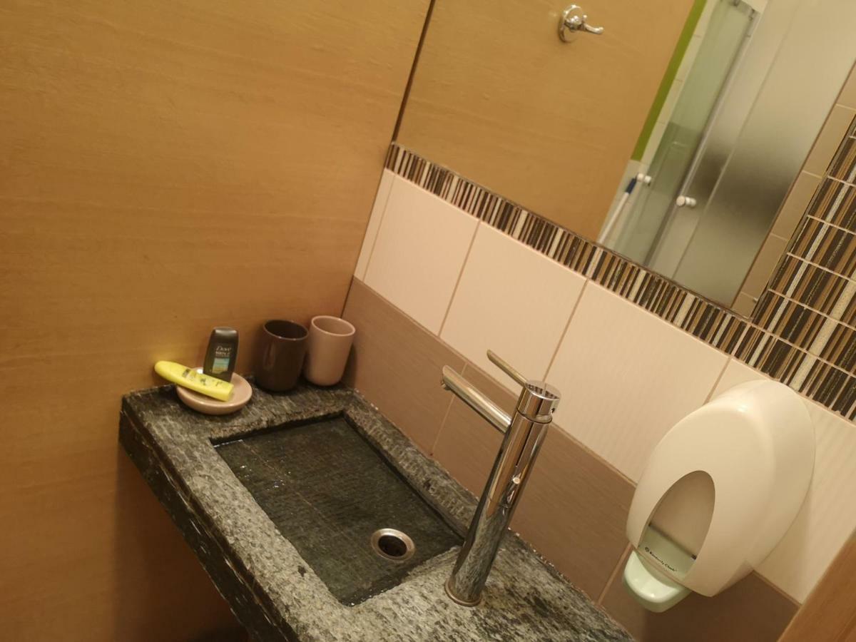 Apartman Korzo วาราชดีน ภายนอก รูปภาพ